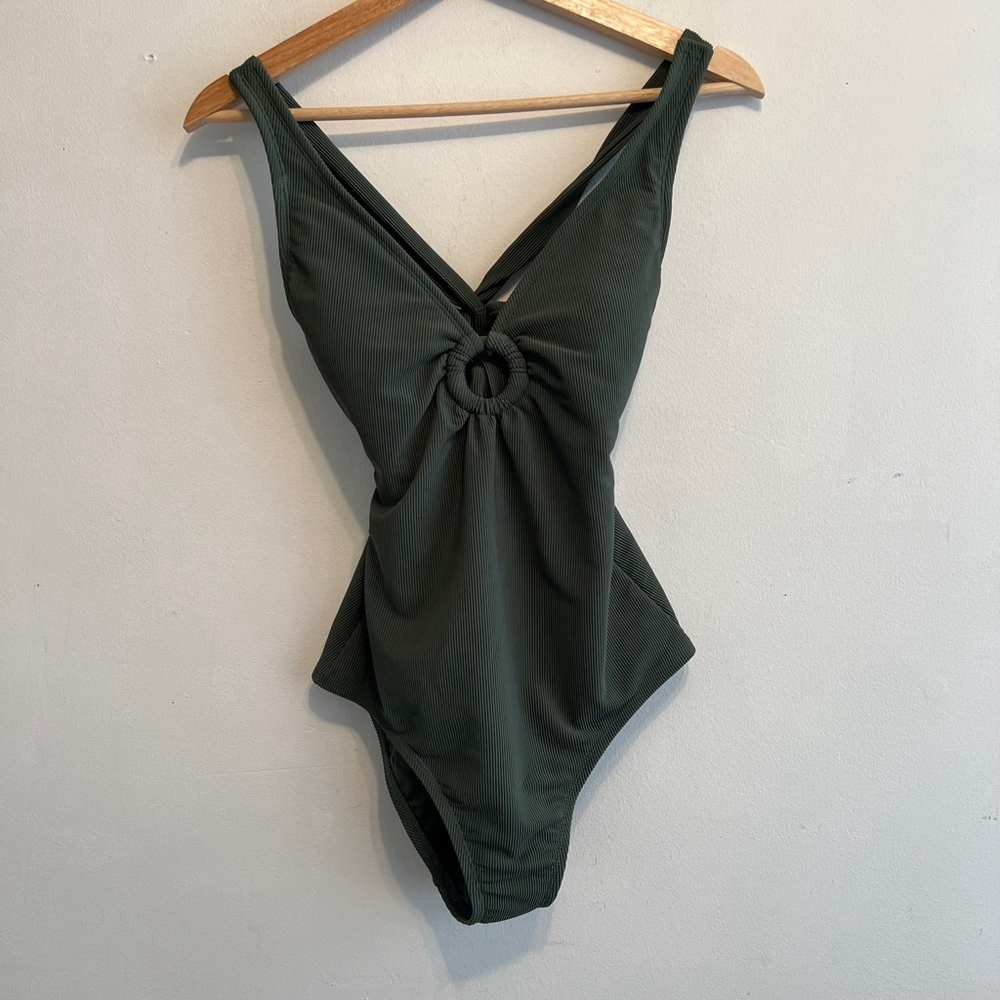 NWT Shade & Shore Swimsuit, S, Olive Green